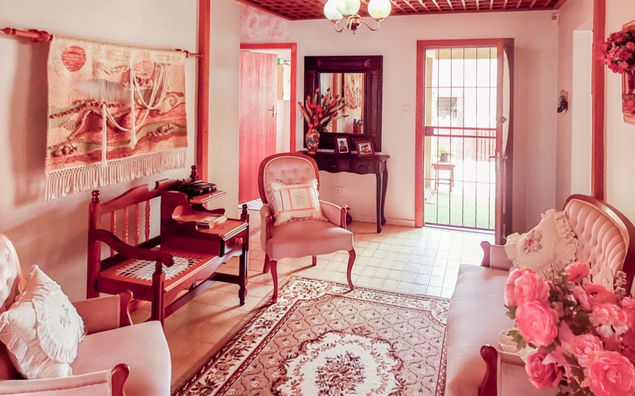 4 Bedroom Property for Sale in Port Nolloth Northern Cape